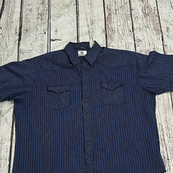 Vintage Corral Western Short Sleeve Pearl Snap Cowboy Button Down Shirt - Picture 2 of 5